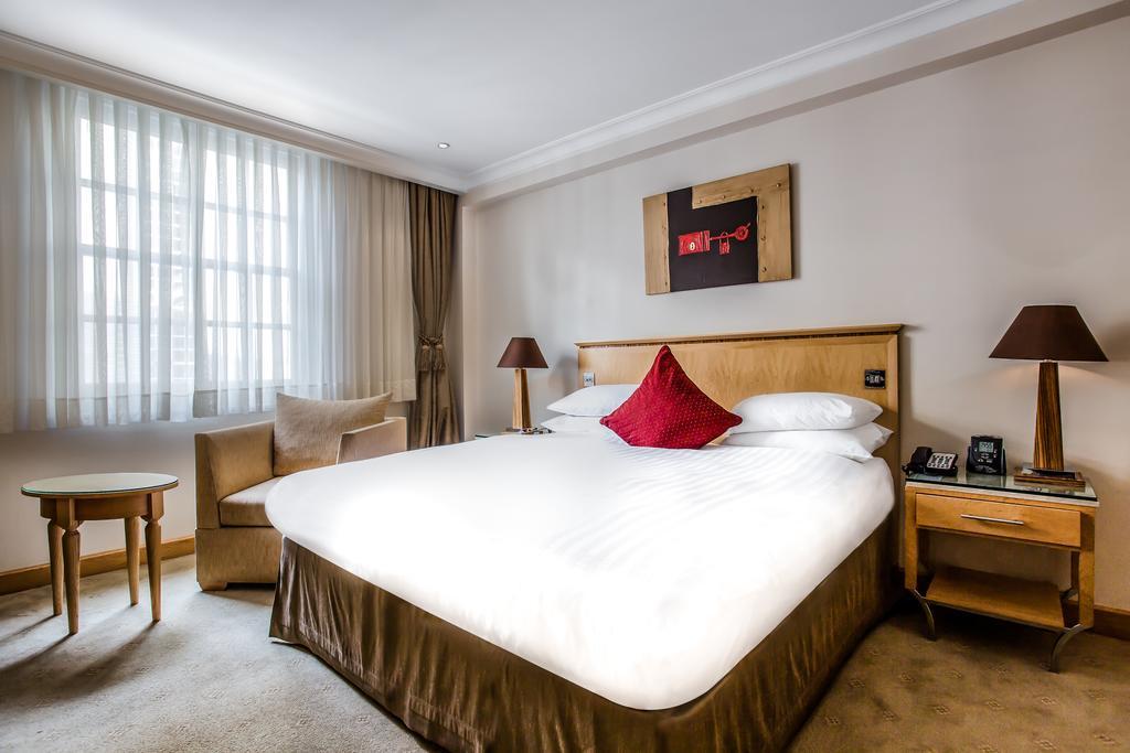 Courthouse Hotel Londýn Exteriér fotografie A room at the hotel